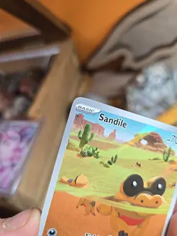 Pokemon TCG Sandile Illustration Rare Black Bolt 135/086 Nm - Image 3