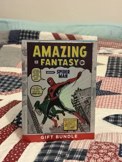 Magic The Gathering MTG Marvel’s SPIDER-MAN Amazing Fantasy Gift Bundle - Image 1