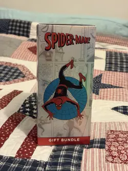 Magic The Gathering MTG Marvel’s SPIDER-MAN Amazing Fantasy Gift Bundle - Image 2