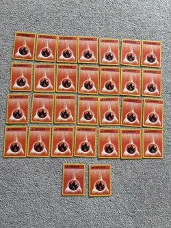 Pokemon TCG Fire Type Card Bundle Base Set/ Base Set 2/Jungle/Team Rocket/Fossil - Image 3