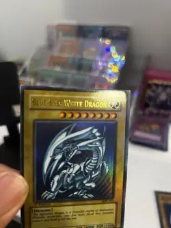 Yu-Gi-Oh Blue-Eyes White Dragon SDK-001 2002 1st Edition Ultra Rare Asia English - Image 3
