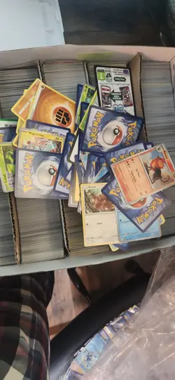 Huge Pokemon card bulk collection weighing approximately 28 pounds total 7000+/- - Image 4