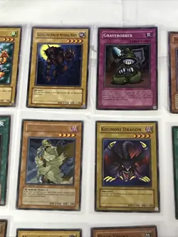 Yu-Gi-Oh TCG 1st Edition & Holo Vintage Card Lot Holos 1st Edition X25 Cards - Image 4