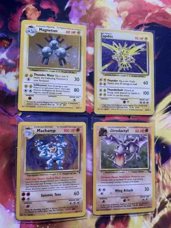 Vintage Pokemon Holo Card Lot Base Set/Fossil/Legendary Rares WOTC 1999 HP/DMG - Image 4