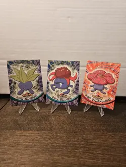 Oddish #43, Gloom #44, Vileplume #45 Topps Pokemon TCG 1999 LP Blue Label - Image 1