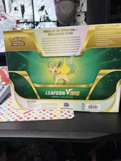 Pokemon TCG Leafeon VSTAR Special Collection Box Factory Sealed Brand New - Image 2