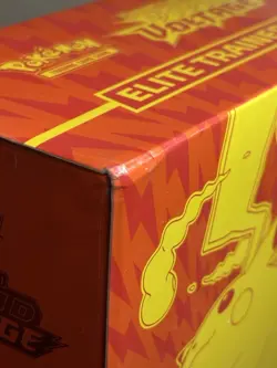 [Small Tear on Front] Pokemon Sword & Shield Vivid Voltage Elite Trainer Box ETB 820650807688 - Image 4