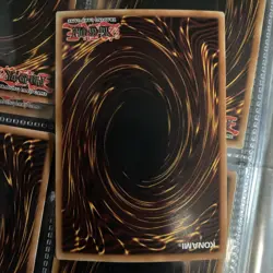 Blue-Eyes White Dragon LOB-001 Unlimited with Noticeable Rim Error NM Yu-Gi-Oh - Image 2