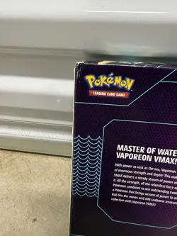 Pokemon Vaporeon VMAX Premium Collection Box Sealed Evolving Skies - Image 5