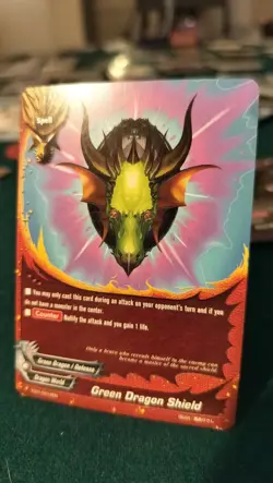 future card buddyfight, Green Dragon Shield, Dominant Dragons TD1 - Image 1