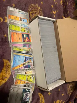 Bulk TCG Pokemon Cards Lot 550 Cards Base Cards - Image 1