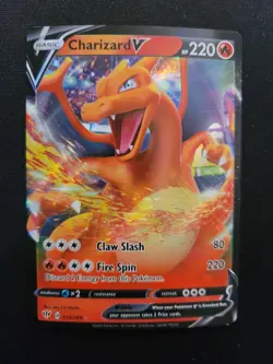 Pokemon Darkness Ablaze #19 Charizard HOLO - Image 1