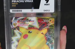 Pikachu VMAX 044/185 Vivid Voltage 2020 Pokemon Trading Card Rare MINT ACE 9 - Image 3