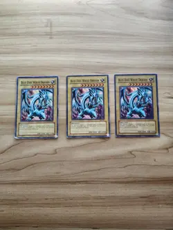 Yu-Gi-Oh! - Blue Eyes White Dragon 3X - Super Rare / Holo - Image 2