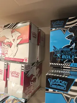Pokemon Cards Lot Of 8 ETBS!!!! (4 White Flare, 4 Black Bolt) - Image 3