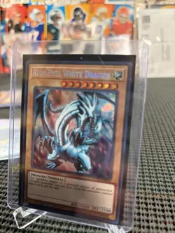 Blue-Eyes White Dragon CT14-EN002 Secret Rare Limited Edition Yugioh TCG Card NM - Image 1