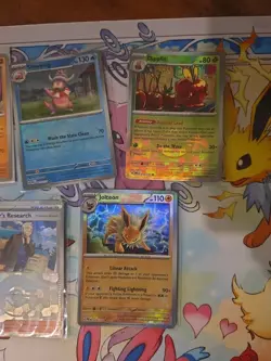 Pokemon TCG - Prismatic Evolutions - Pokeball Reverse Holo 17 Card Lot - Image 5