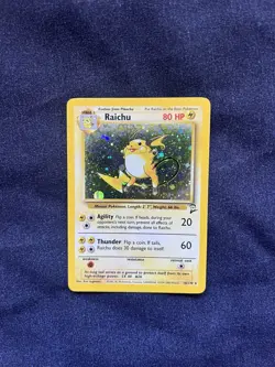 Pokemon TCG Raichu Holo 16/130 Base Set 2 Unlimited Rare WOTC Vintage - Image 1