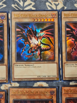 Red-Eyes Black Dragon x3 LC01 + The Black Stone of Legend x3 LDK2 Yugioh - Image 3