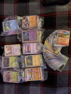 1000 Pokemon Cards Bulk Lot 900 Common and Uncommon 100 Reverse And holos - Image 4