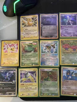 Small Vintage Pokemon Card Collection - Image 2
