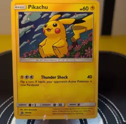 Pokemon Pikachu Promo Holo SM206 Basic SM Set 60 HP Thunder Shock - Image 1