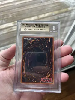 Yu-Gi-Oh! Toon Mermaid Magic Ruler MRL-072 1st Edition Ultra Rare - Image 2