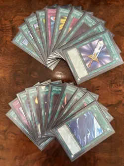 Yu-Gi-Oh Legend of Blue Eyes 25th Anniversary Complete Set Plus Extras NM - Image 3