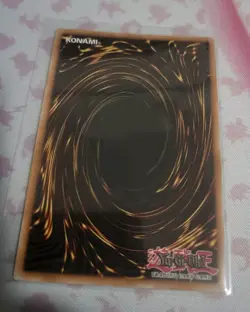 Arcanite Magician PGL3-EN060 Premium Gold: Infinite Gold 1st Edition - Image 2