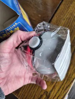 Pokemon Gotta Catch'em All 23K Gold Plated Trading Card SEALED - Image 3