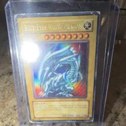Yu-Gi-Oh! Blue-Eyes White Dragon SDK-001 Kaiba Holo Ultra Rare Unlimited - Image 3