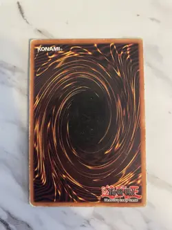 Konami Blue-Eyes White Dragon SDK-001 Ultra Rare Unlimited ATK/3000 DEF/2500 - Image 2