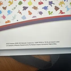 Pokemon Scarlet & Violet 151 9-Pocket Binder Used- Good Condition No Cards - Image 5