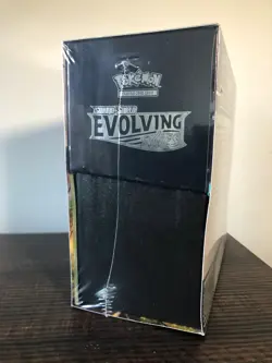 Pokemon TCG Sword & Shield Evolving Skies Elite Trainer Box (sealed) - Image 3