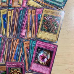 Vintage Yu-Gi-Oh! Tin w/ 90+ Cards - Playmat, Rulebook, Magic, Trap, Monster Lot - Image 5