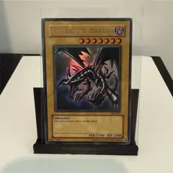 Konami Red-Eyes B. Dragon SDJ-001 Ultra Rare Holo Unlimited 2400/2000 - Image 1