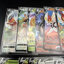 Pokemon TCG Card LOT | Fusion Strike V x20 | Pikachu Lucario Tyranitar Greninja - Image 3