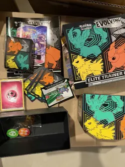 Pokemon Evolving Skies EMPTY Elite Trainer Box (ETB) No Packs, Has Extras - Image 2