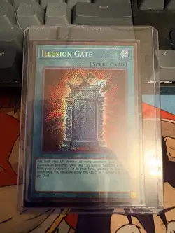 Yugioh! Illusion Gate MZMU-EN023 Secret Rare 1st Edition - Image 2