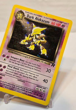 Dark Alakazam 1/82 Holo Rare Unlimited Team Rocket Pokemon 1404 - Image 4