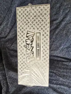 Pokemon TCG: Scarlet & Violet 151 Ultra-Premium Collection Box - 16 Packs 820650855412 - Image 3