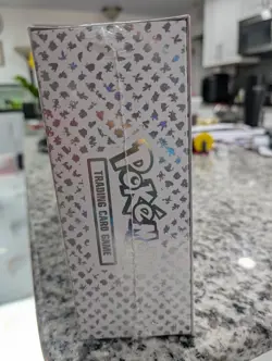 Pokemon TCG: Scarlet & Violet 151 Ultra-Premium Collection Box - 16 Packs 820650855412 - Image 5