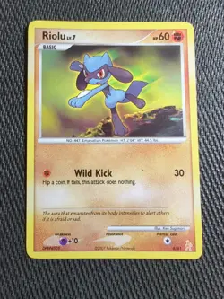 Pokemon TCG Riolu DP Training Kit 1 Gold 6/11 Regular Common NM ERROR - Image 1