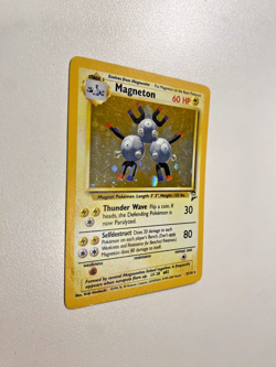 Magneton 9/130 Base Set 2 Holo Rare HP - Pokemon Card - Image 2