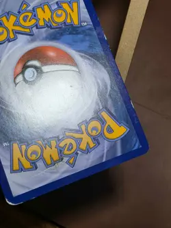 HP Froslass RC8/RC32 Pokemon Generations: Radiant Collection - Image 3