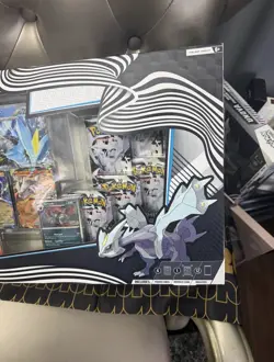 Pokemon Unova Heavy Hitters Premium Collection Box 4 Promo Cards 12 Boosters - Image 2