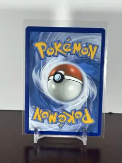 Pokemon TCG Vivid Voltage Reverse Holo Rare Charizard 025/185 Mint Condition - Image 2