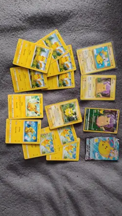 Pokemon Pikachu Card 60/64 Jungle Bundle Flying V Vuelo Celebrations NM WOTC TCG - Image 3