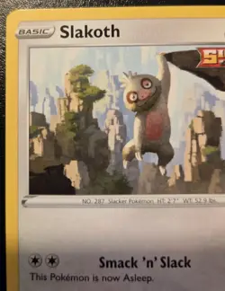 Slakoth 129/203 Common Sword & Shield: Evolving Skies Pokemon TCG - Image 2