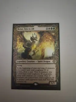 Betor, Kin to All (Showcase) Tarkir: Dragonstorm Foil - Image 1